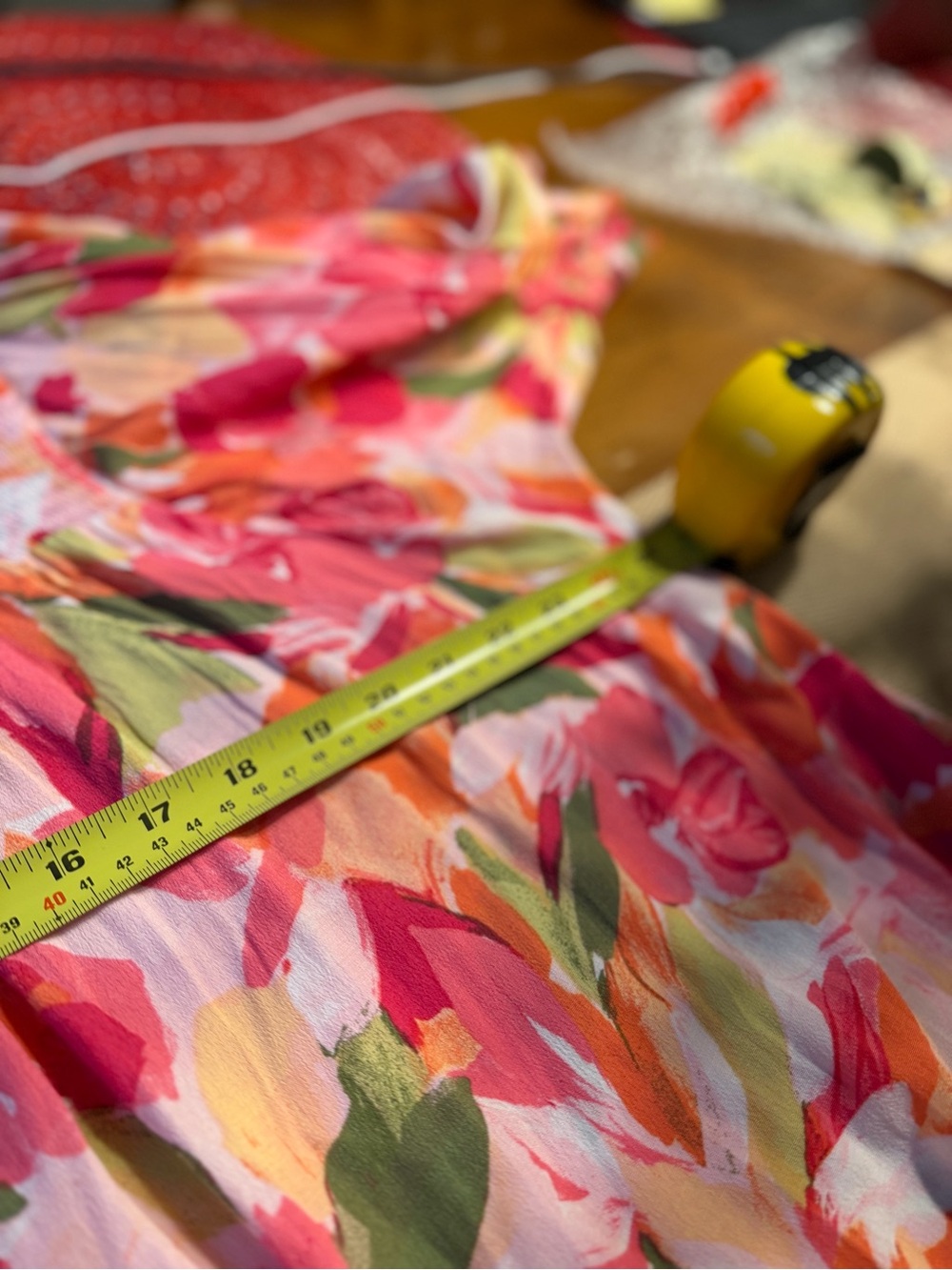 Terra & Sky Pink Floral Scoop Neck Elbow Length Top w/Smocking, 2X - Picture 8 of 10